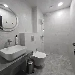 Луксозна вила Amethyst, Private Pool With Heating And Salt Water Лозенец