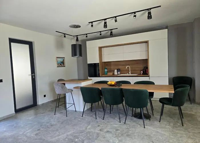 Villa Amethyst, Private Pool With Heating And Salt Water Lozenets