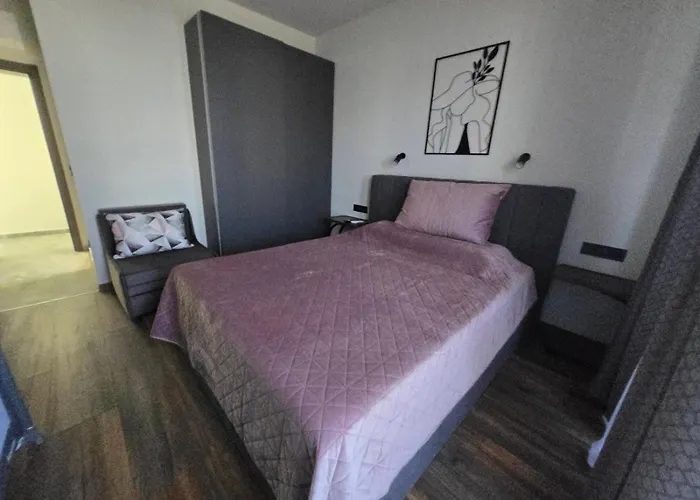 Amethyst, Private Pool With Heating And Salt Water Villa Lozenets