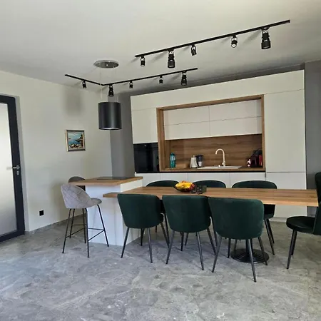 Villa Amethyst, Private Pool With Heating And Salt Water Lozenets