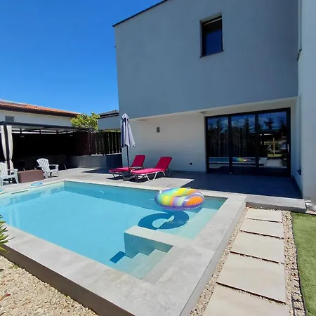 Villa Amethyst, Private Pool With Heating And Salt Water Lozenets