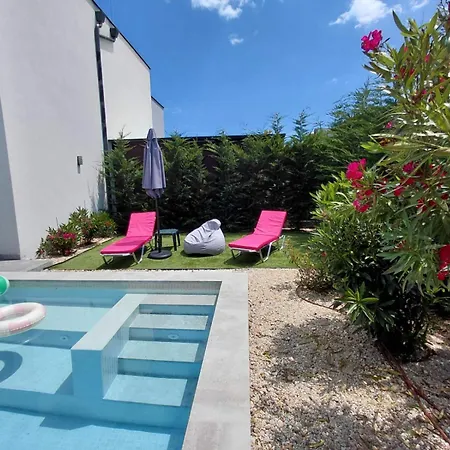 Amethyst, Private Pool With Heating And Salt Water Villa