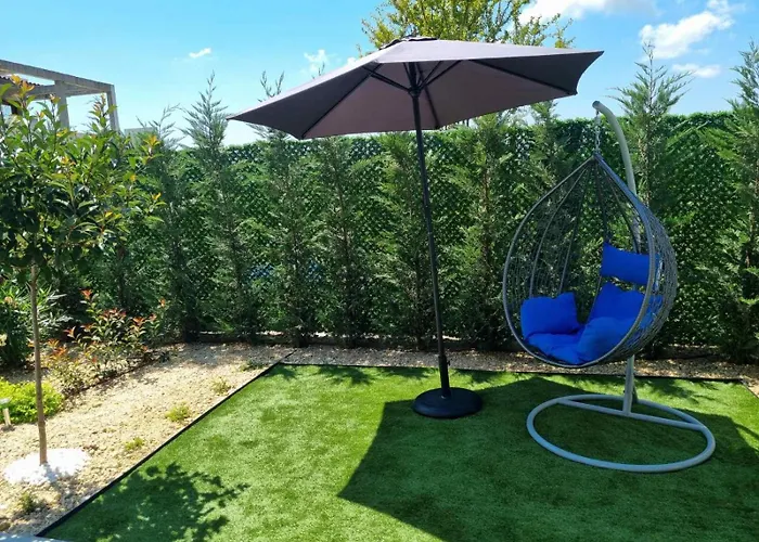 Amethyst, Private Pool With Heating And Salt Water Луксозна вила Лозенец